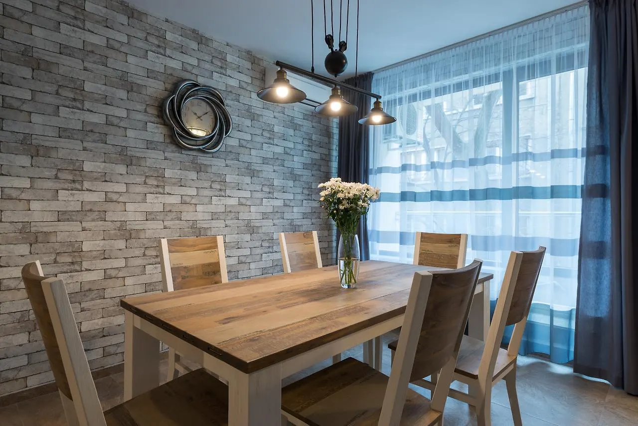 Grand Vitosha Apartments Sofia 2*,  Bulgaria